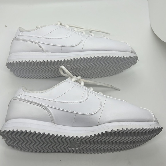 Nike Cortez Basic SL size 3.5 Girls White NWT - Picture 5 of 9